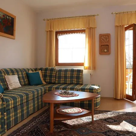 Apartman Irisz Apartman *