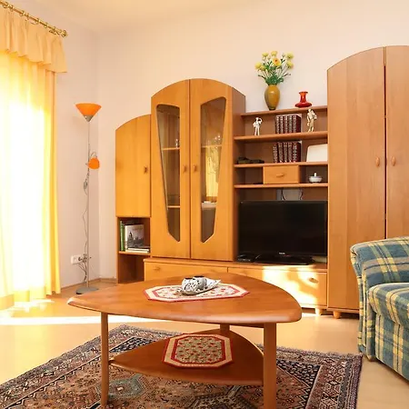 Apartman Irisz Apartman