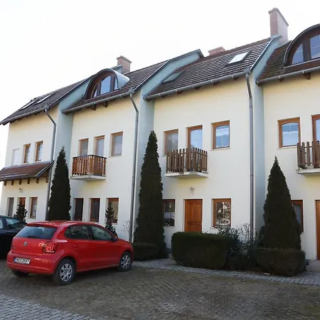 Apartman Irisz Apartman *
