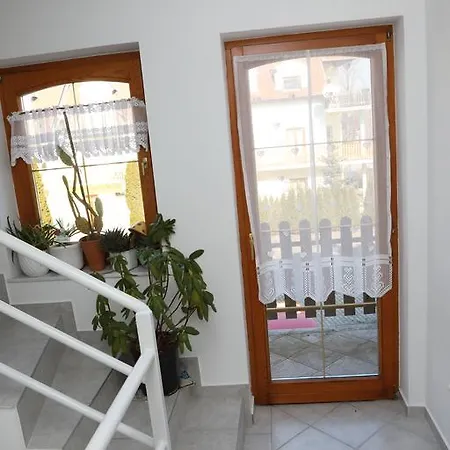 Apartman Irisz *